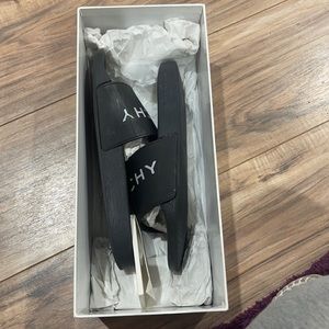 Semi new used 3 o 4 times